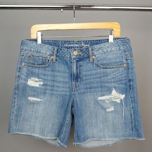 American Eagle Midi Jean Shorts Distressed Sz 10